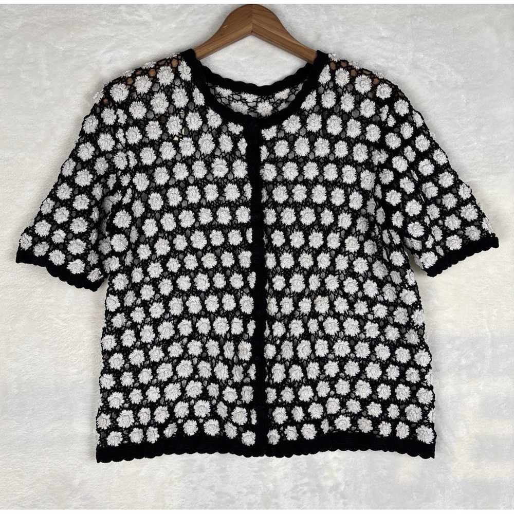 VTG Hand Knit Black White Crochet 3D Floral Cardigan Sz M Button Classic Chic